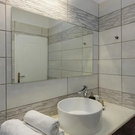 Apartment Ryze Airport By Airstay